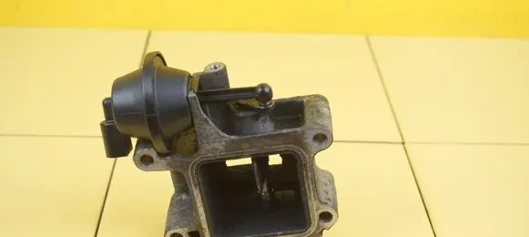 Volvo C70 Throttle body valve 26SP25