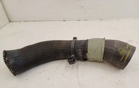 Maserati Levante Intercooler hose/pipe 670031965