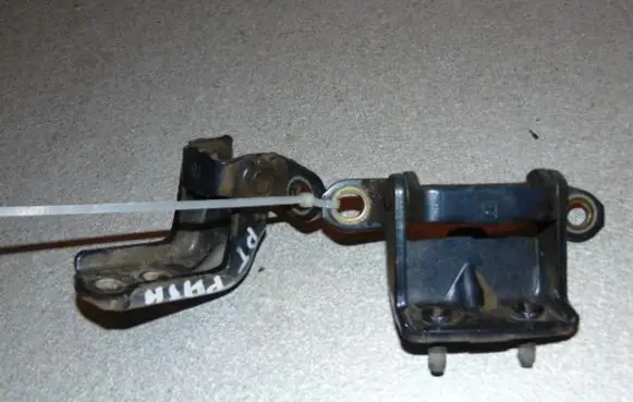 Nissan Pathfinder R51 Rear door hinge set 