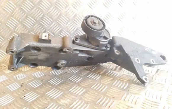 Volvo C70 A/C compressor mount bracket 9497106