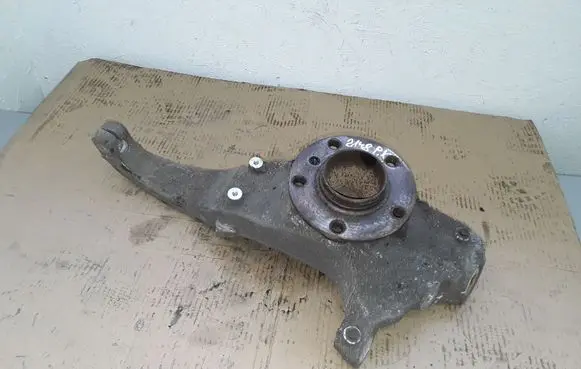BMW 5 F10 F11 Front wheel hub NOCODE