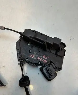 Seat Ibiza V (KJ) Rear door lock 5TA839016E A046465