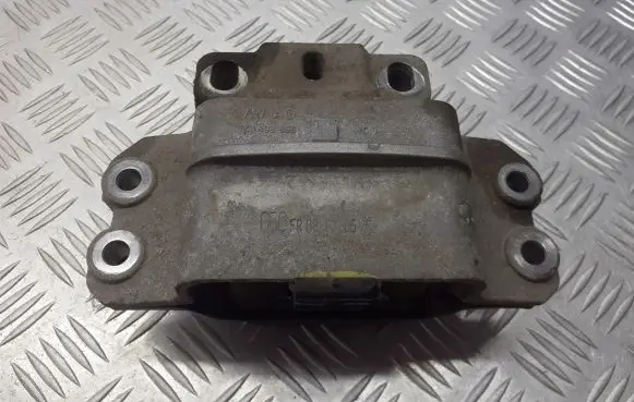 Audi A3 S3 8P Engine mount vacuum valve 1K0199555