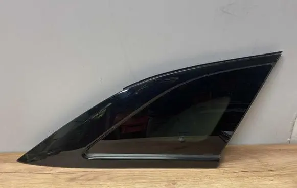 Renault Austral Rear side window 833062802R