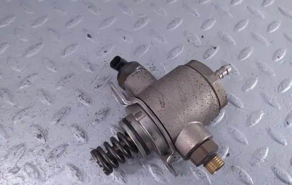 Audi Q5 SQ5 Fuel injection high pressure pump 06J127025E 06J127025L 06J127025F