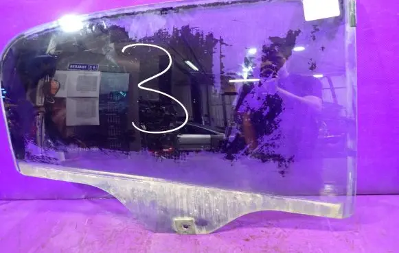 Fiat Punto (199) Front door window glass four-door