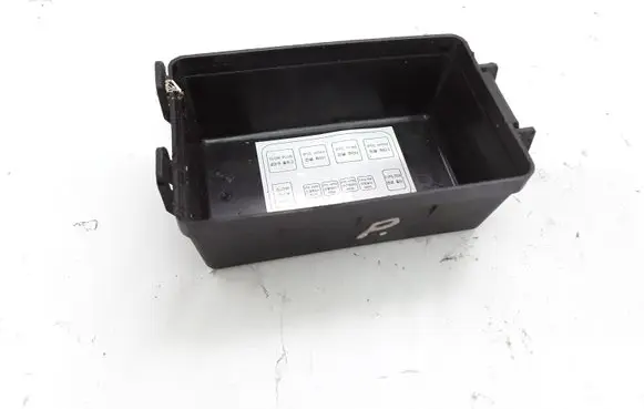 Hyundai Sonata Fuse box cover PTCHTR1