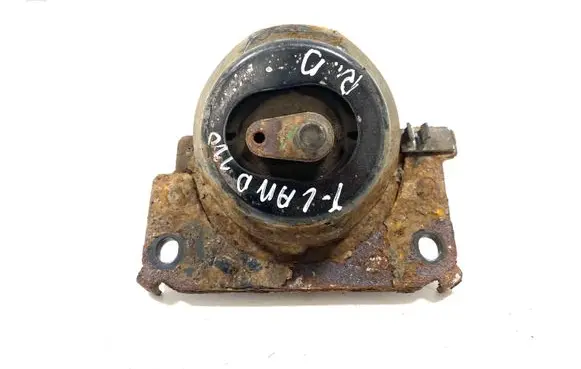 Toyota Land Cruiser (J120) Engine mount bracket