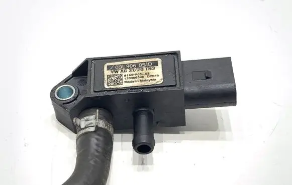 Volkswagen Golf VII Exhaust gas pressure sensor 03L906051D
