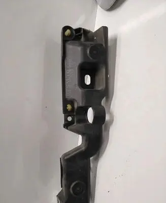 Renault Scenic III - Grand scenic III Fender mounting bracket 631228715R