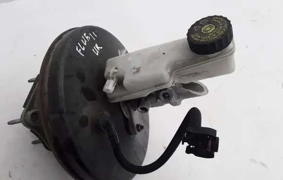 Renault Fluence Brake booster 472100038R