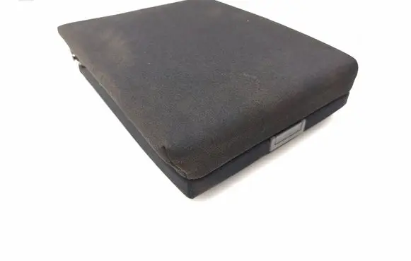 Volkswagen Bora Rear seat armrest