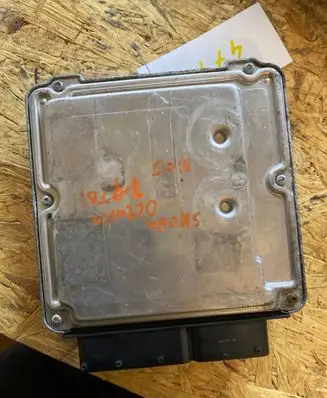 Skoda Octavia Mk2 (1Z) Engine control unit/module 03G906016BE 1039S07020 0281011947