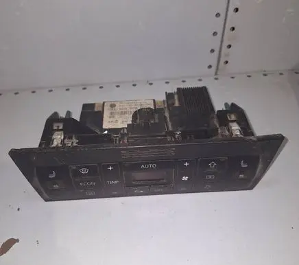 Audi A4 S4 B5 8D Climate control unit 8D0820043P 5HB00790806