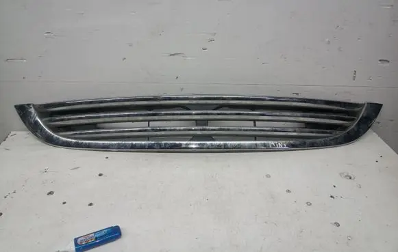 Mini One - Cooper R50 - 53 Front bumper upper radiator grill