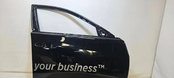 Cadillac CTS Front door
