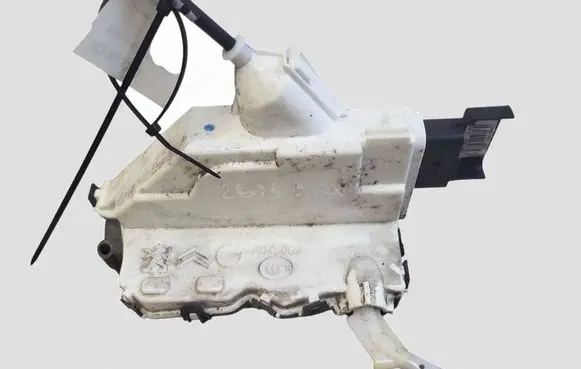 Citroen C5 Front door lock A048069