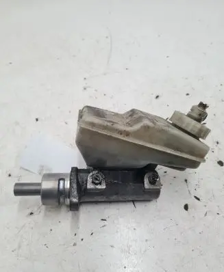 Volkswagen Transporter - Caravelle T4 Master brake cylinder