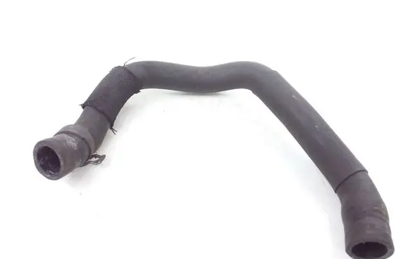 Volkswagen PASSAT B7 Engine coolant pipe/hose