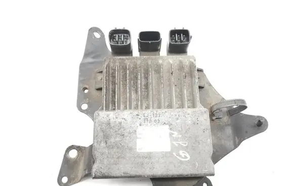 Toyota Avensis T270 Injection control unit/module 8987120070