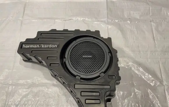 Jeep Grand Cherokee Subwoofer speaker