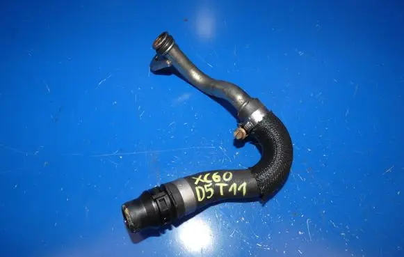 Volvo XC60 Engine coolant pipe/hose 31338200