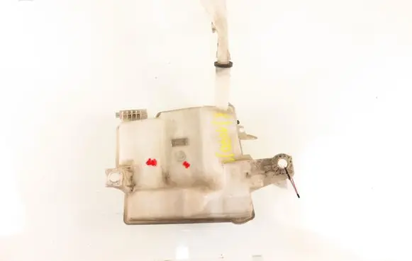 Ford Focus Windshield washer fluid reservoir/tank BM6117B613AG