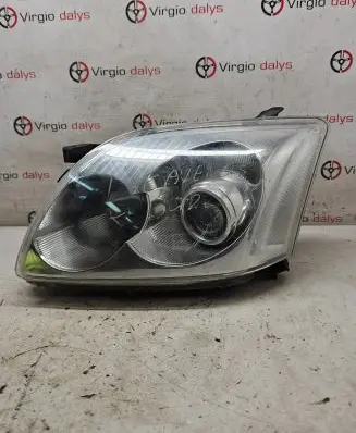 Toyota Avensis T220 Headlight/headlamp