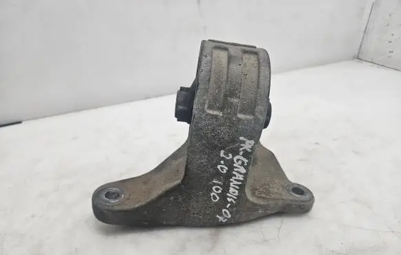 Mitsubishi Grandis Gearbox mount MN103097