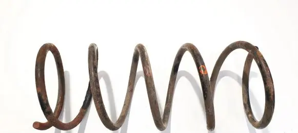 Toyota Avensis T220 Front coil spring