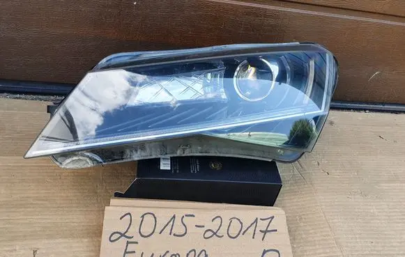 Headlight/headlamp