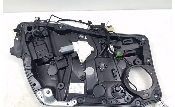 Mercedes-Benz CLA C117 X117 W117 Front door window regulator with motor