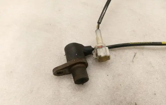 Toyota Corolla Verso AR10 ABS brake wheel speed sensor 8954202040 8954302040 8826612620