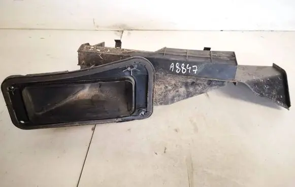 Opel Combo C Air intake duct part 90535129