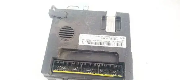 Hyundai Santa Fe Comfort/convenience module 954002B440