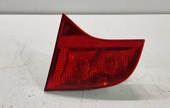 Audi A4 S4 B7 8E 8H Tailgate rear/tail lights 8E9945094A