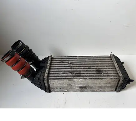 Peugeot 208 Intercooler radiator 9684311680