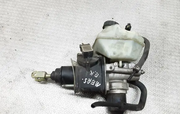 Mercedes-Benz E W211 Master brake cylinder A2114300302