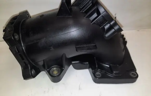 Mercedes-Benz E W212 Air intake duct part A6510900028 PA66GF35