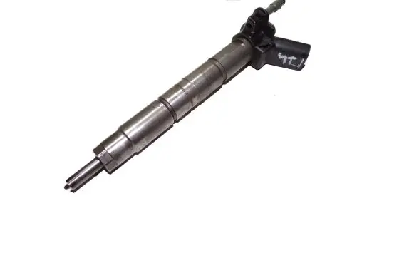 BMW 5 E60 E61 Fuel injector 0445116001