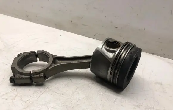 Audi A4 S4 B8 8K Piston with connecting rod