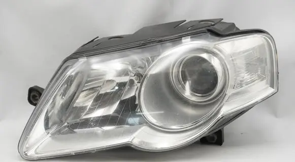 Volkswagen PASSAT B6 Headlight/headlamp 3C0941005Q