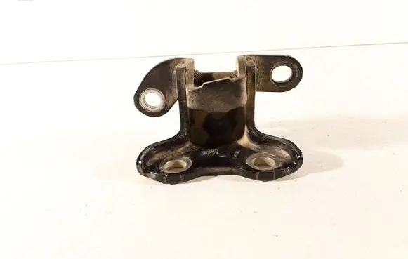 Toyota Verso Rear door upper hinge