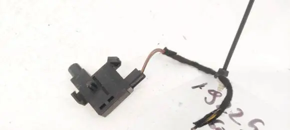 Skoda Octavia Mk2 (1Z) Brake pedal sensor switch 1J0947561