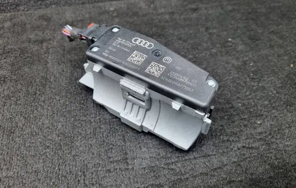 Audi A6 S6 C7 4G Steering wheel lock 4H0905852C