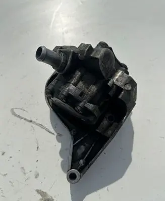 BMW 5 E60 E61 Power steering pump 7693974