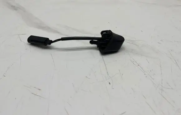 BMW 3 E92 E93 Windshield washer spray nozzle 8365385