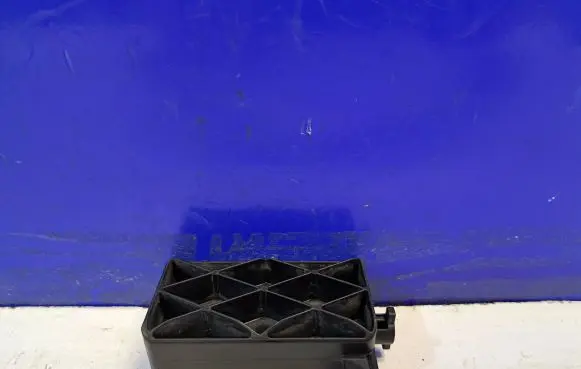 Radiator support slam panel bracket