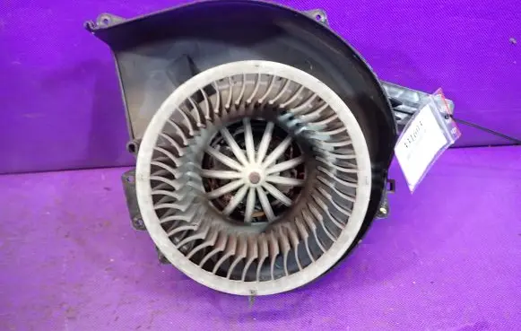 Volkswagen Polo Heater fan/blower 6Q1820015