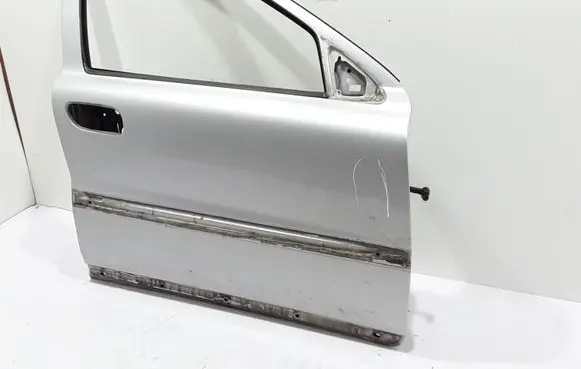 Door (2 Door Coupe)